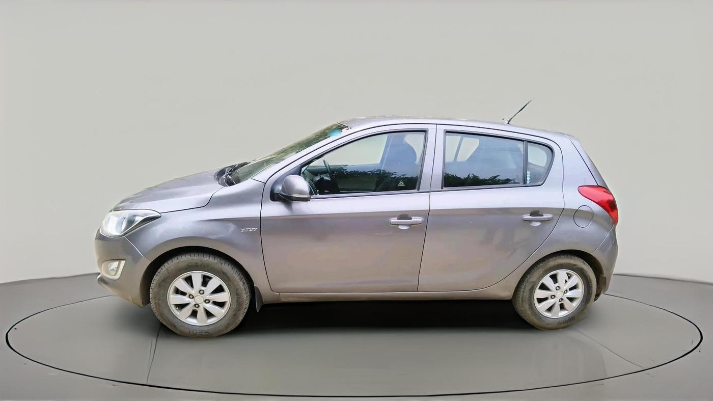 2013 Hyundai i20 SPORTZ 1.2, CNG, Manual, 1,50,584 km, exterior
