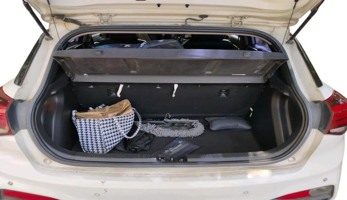 2018 Hyundai Elite i20 ASTA 1.4 CRDI (O), Diesel, Manual, 1,27,191 km, exterior