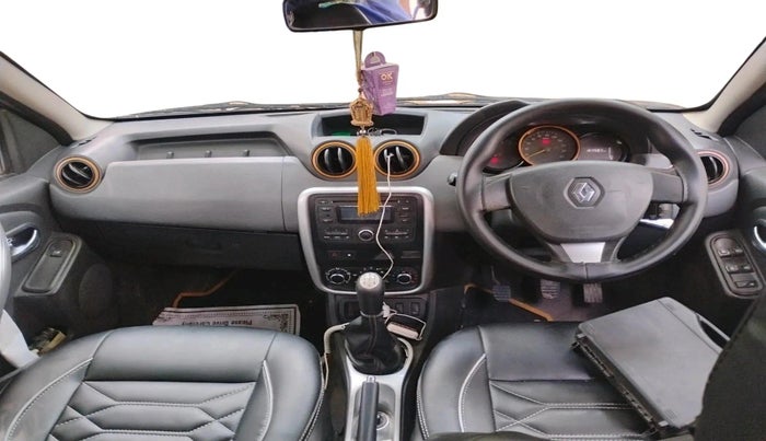 2016 Renault Duster 85 PS RXL DIESEL, Diesel, Manual, 1,69,583 km, interior