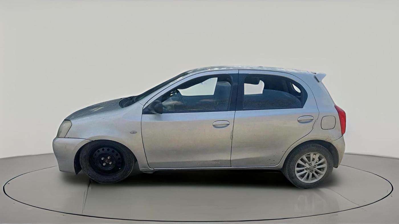 2011 Toyota Etios Liva V, Petrol, Manual, 64,730 km, exterior