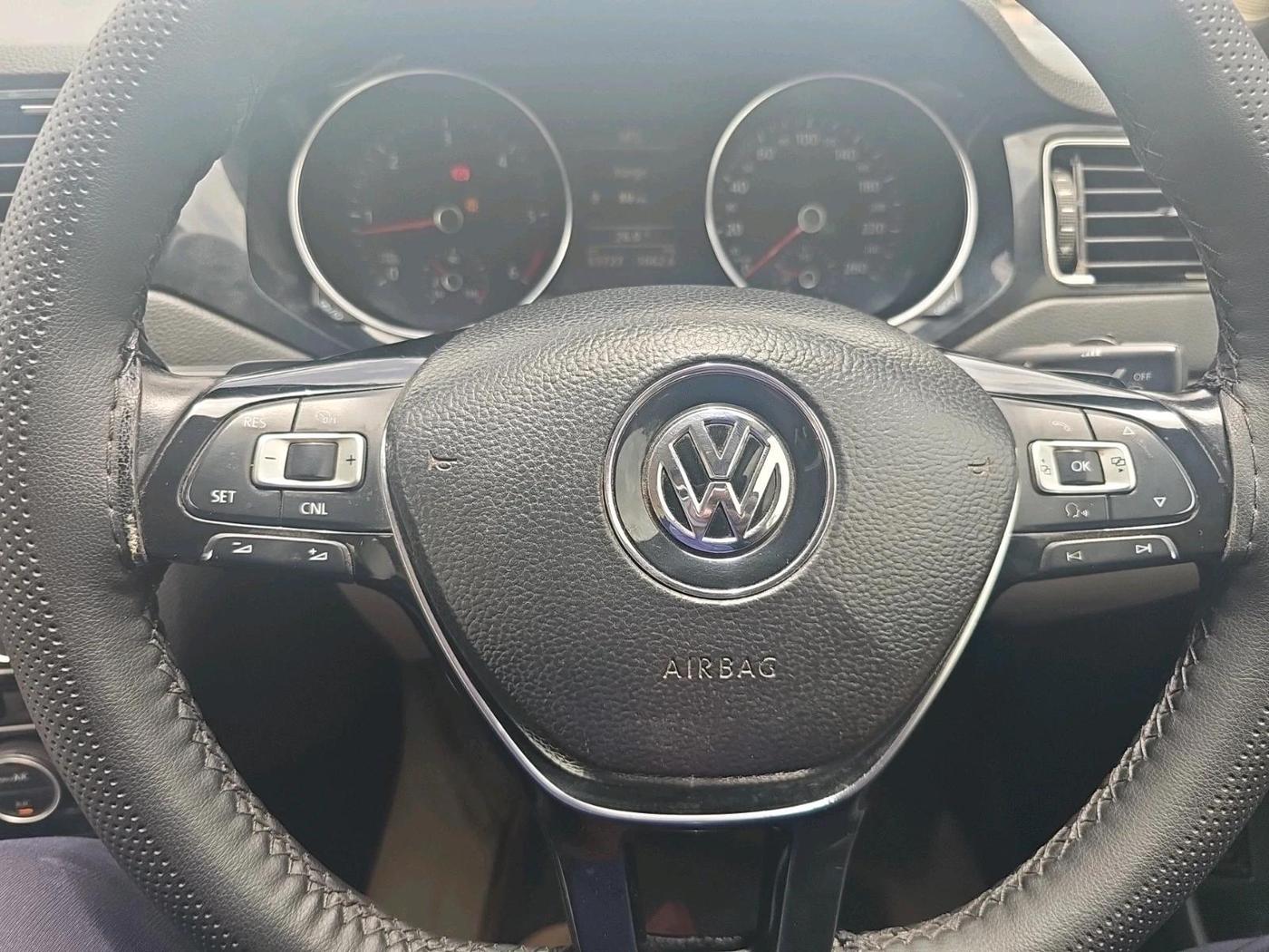 2015 Volkswagen Jetta HIGHLINE TDI AT, Diesel, Automatic, 83,727 km, interior