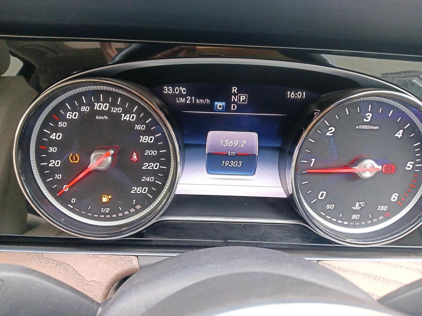 2019 Mercedes Benz E Class E 220 CDI AVANTGARDE, Diesel, Automatic, 19,303 km, interior