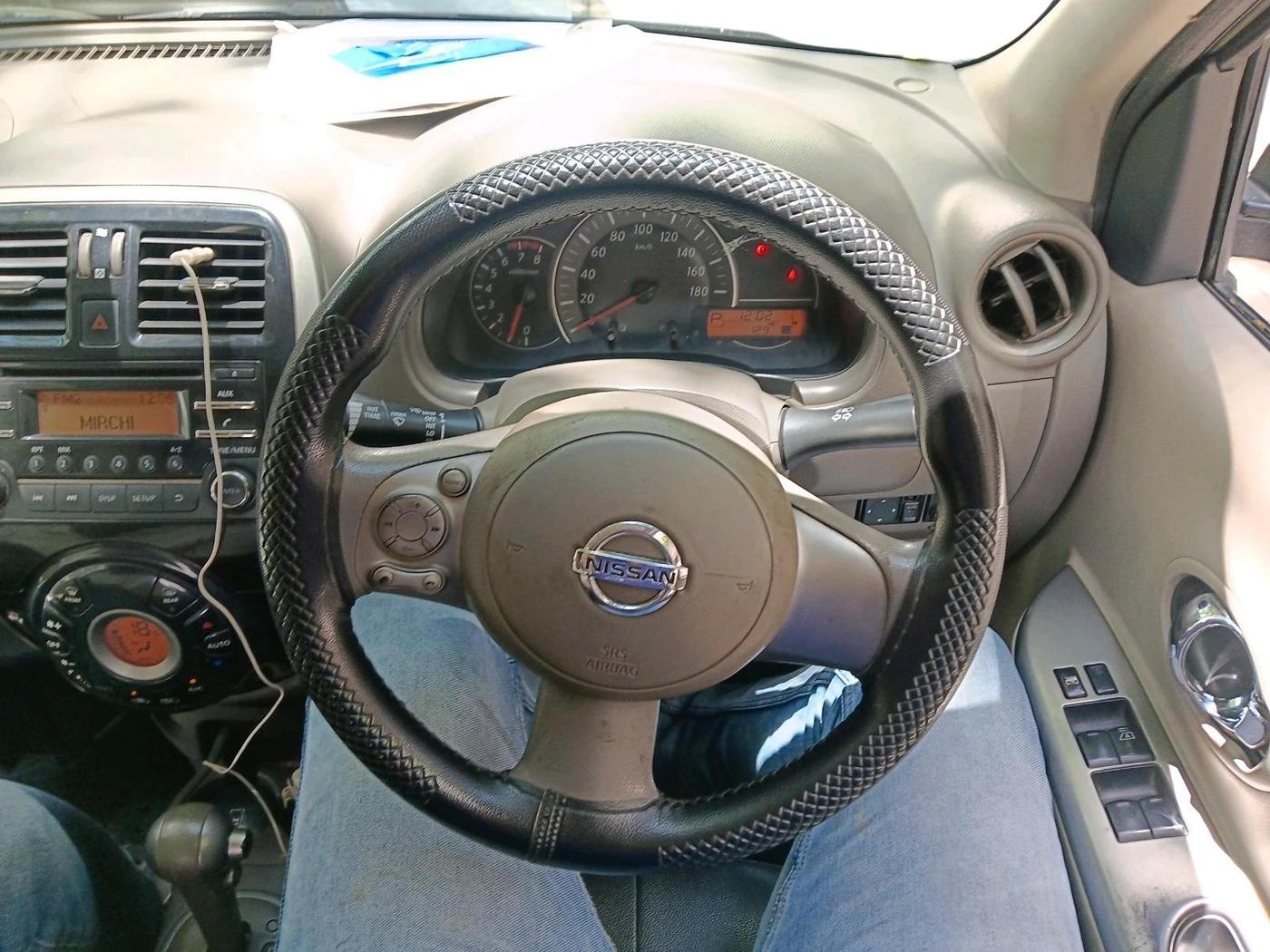 2014 Nissan Micra XV CVT, Petrol, Automatic, 97,091 km, interior