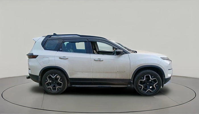 2024 Tata Safari ACCOMPLISHED PLUS DUAL TONE, Diesel, Manual, 18,835 km, exterior