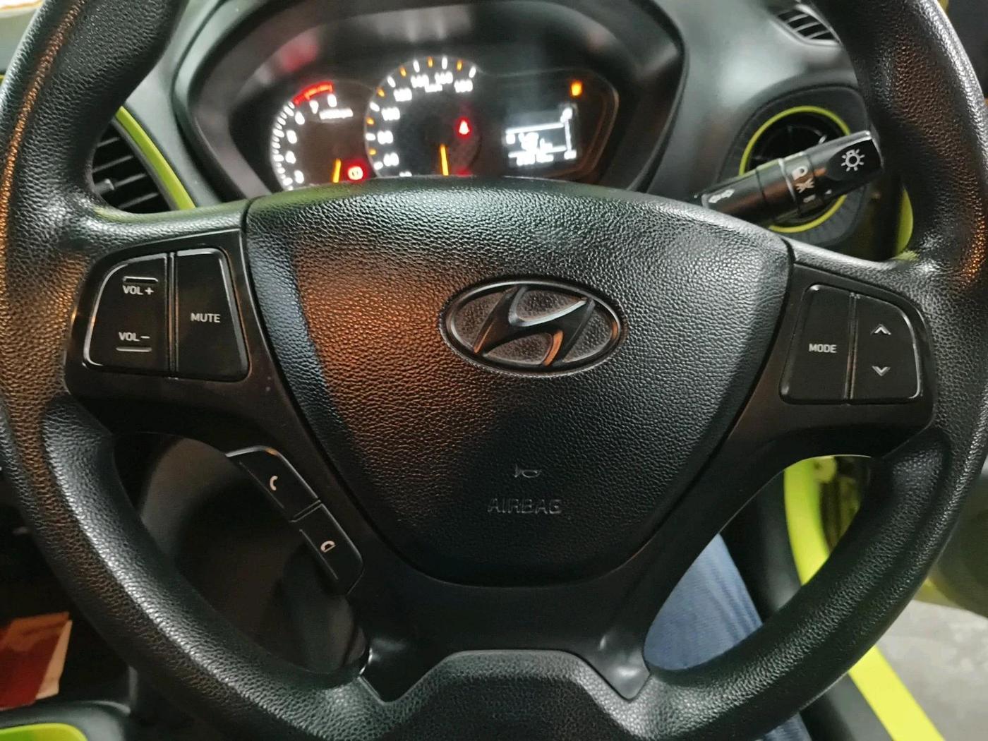 2019 Hyundai NEW SANTRO MAGNA, Petrol, Manual, 25,919 km, interior