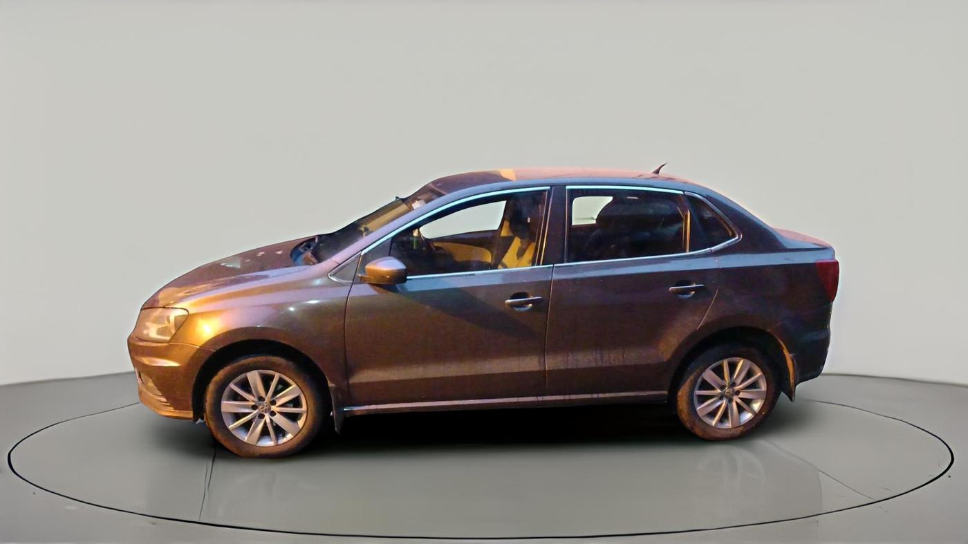 2017 Volkswagen Ameo HIGHLINE PLUS 1.5L AT 16 ALLOY, Diesel, Automatic, 79,425 km, exterior