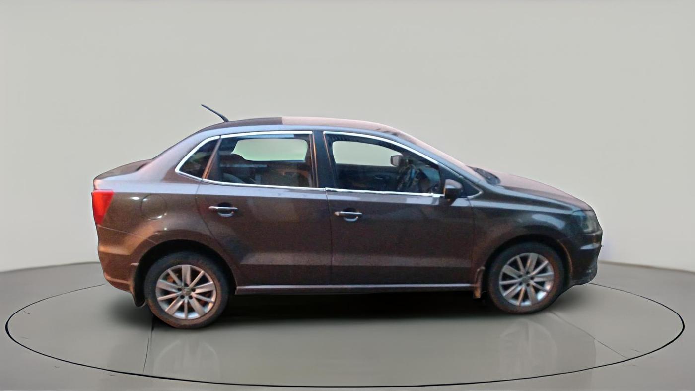 2017 Volkswagen Ameo HIGHLINE PLUS 1.5L AT 16 ALLOY, Diesel, Automatic, 79,425 km, exterior