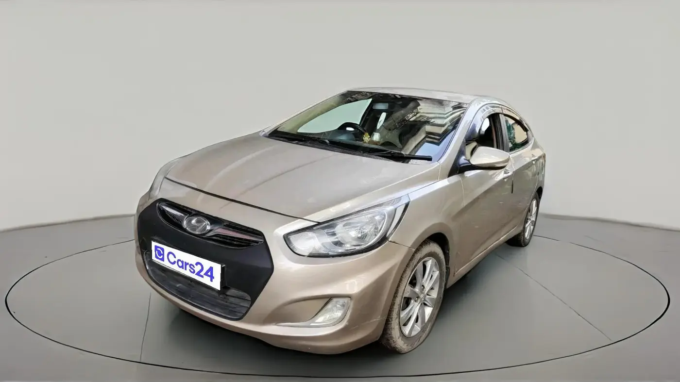 2011 Hyundai Verna FLUIDIC 1.6 VTVT SX, Petrol, Manual, 53,229 km, exterior