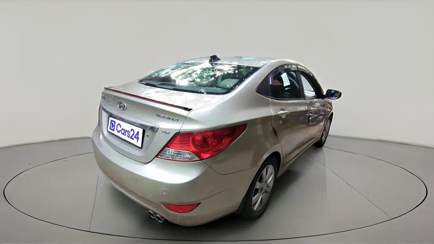 2011 Hyundai Verna FLUIDIC 1.6 VTVT SX, Petrol, Manual, 53,229 km, exterior