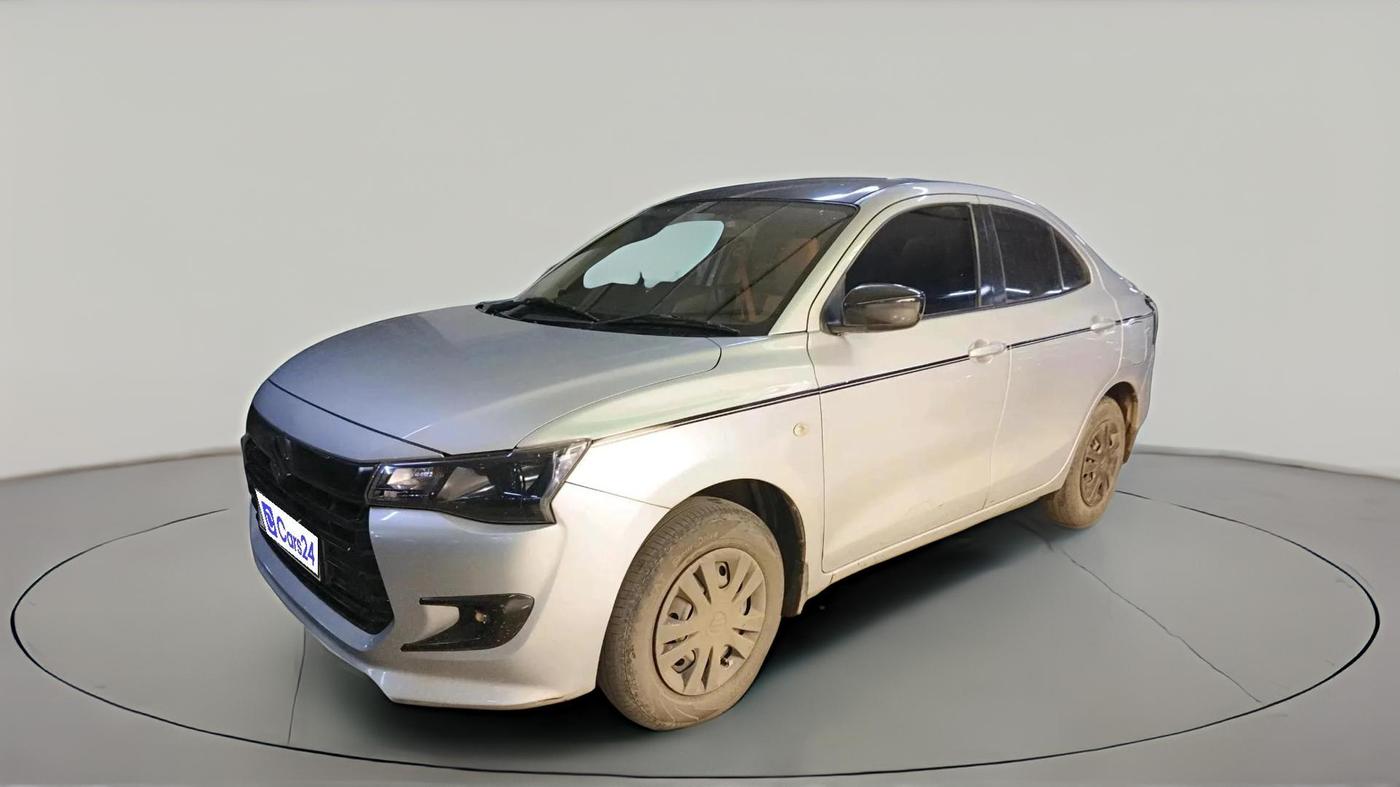 2024 Maruti Dzire LXi, Petrol, Manual, 33,377 km, exterior