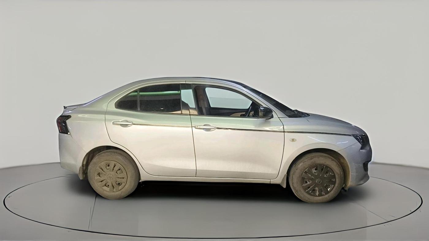 2024 Maruti Dzire LXi, Petrol, Manual, 33,377 km, exterior
