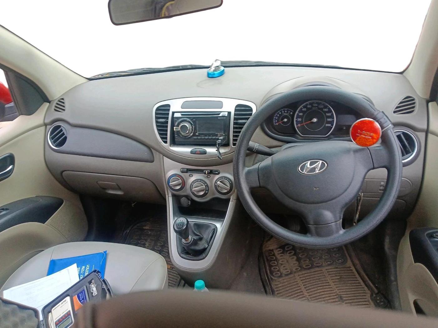 2012 Hyundai i10 MAGNA 1.2, Petrol, Manual, 50,339 km, interior