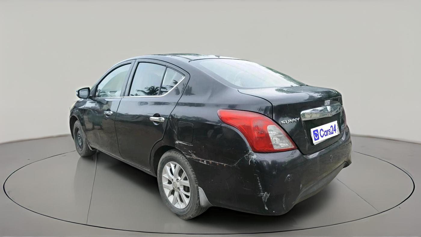 2015 Nissan Sunny XV DIESEL, Diesel, Manual, 1,08,595 km, exterior