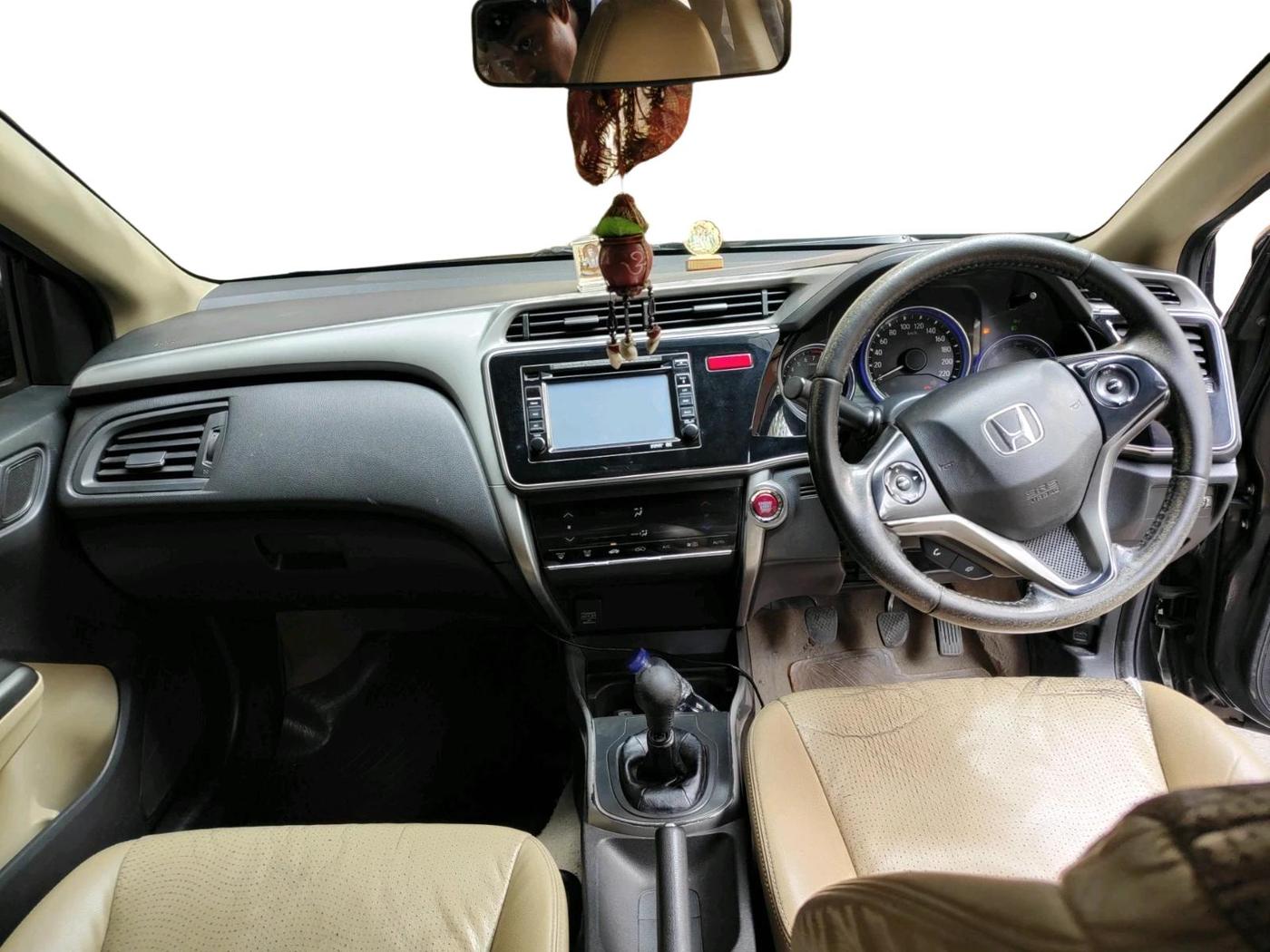 2016 Honda City 1.5L I-VTEC VX (O) MT, Petrol, Manual, 1,11,775 km, interior