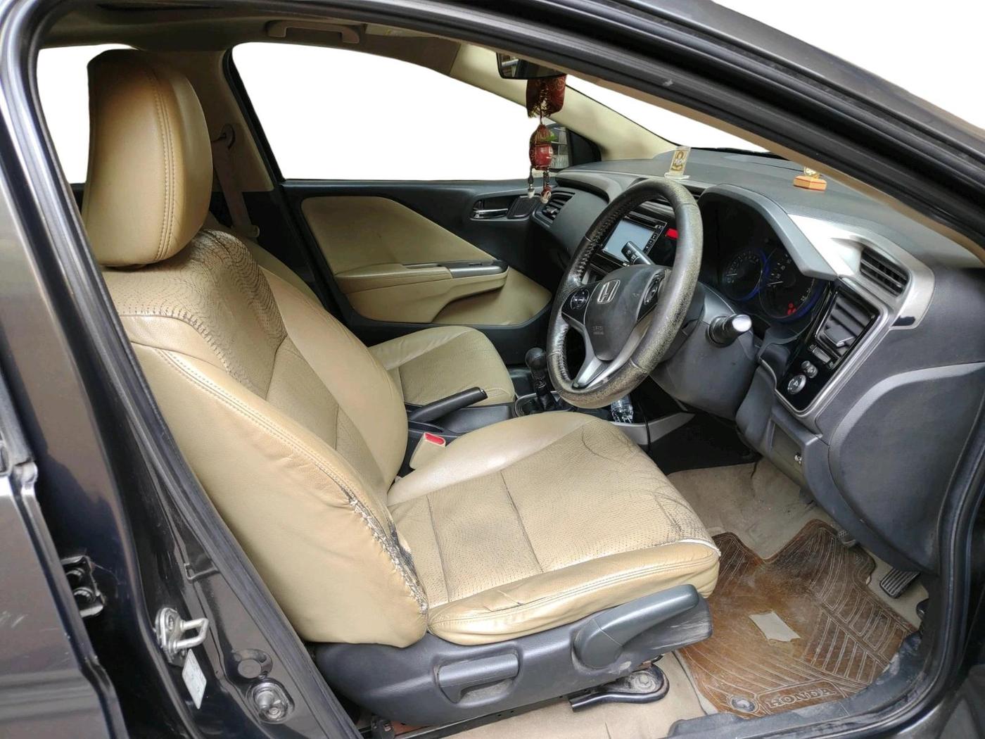 2016 Honda City 1.5L I-VTEC VX (O) MT, Petrol, Manual, 1,11,775 km, interior
