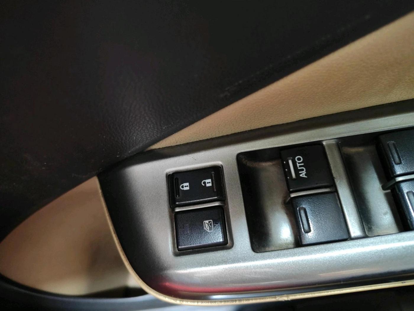 2016 Honda City 1.5L I-VTEC VX (O) MT, Petrol, Manual, 1,11,775 km, interior