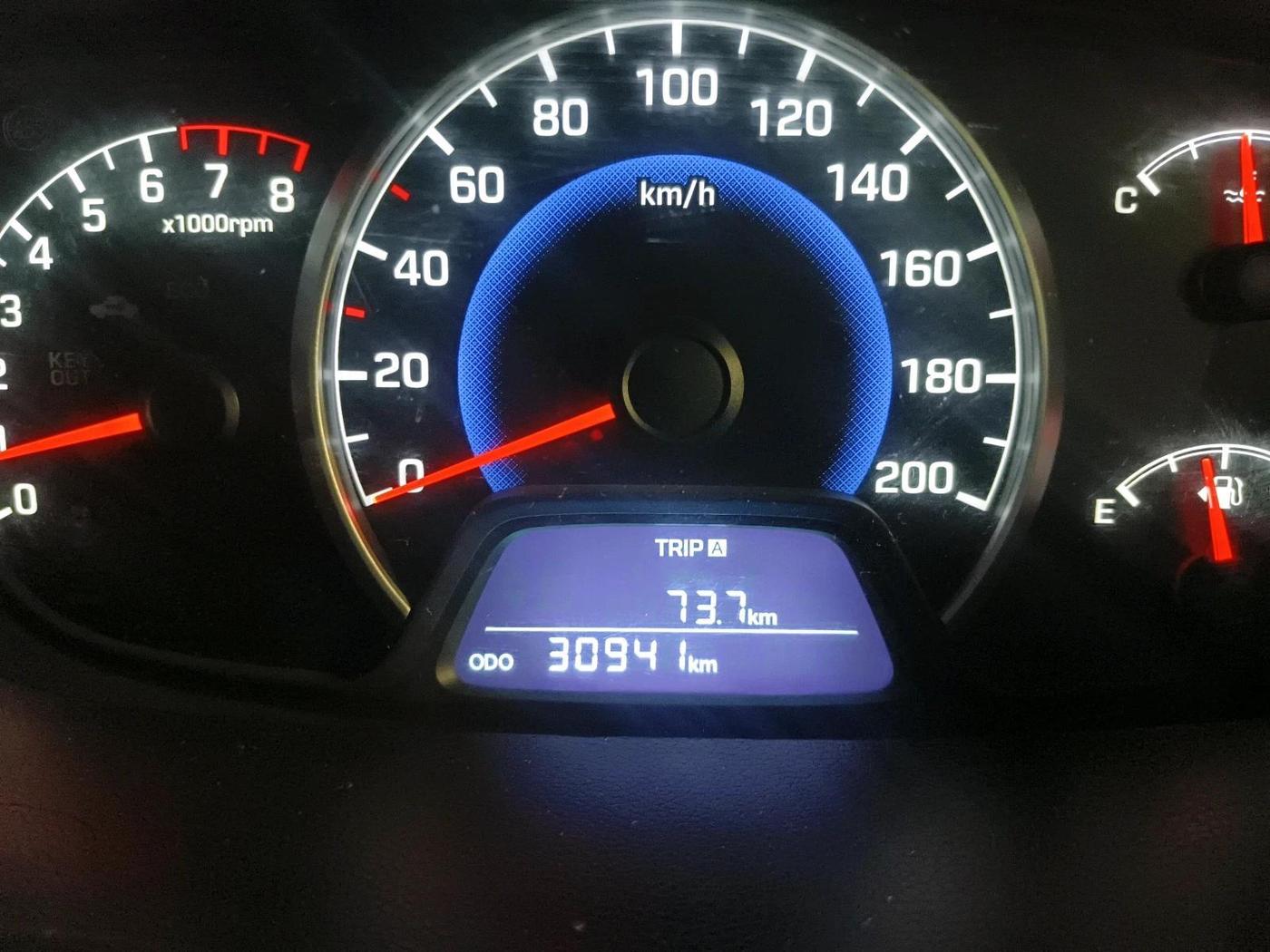 2017 Hyundai Grand i10 SPORTZ (O) 1.2 KAPPA VTVT, Petrol, Manual, 30,941 km, interior