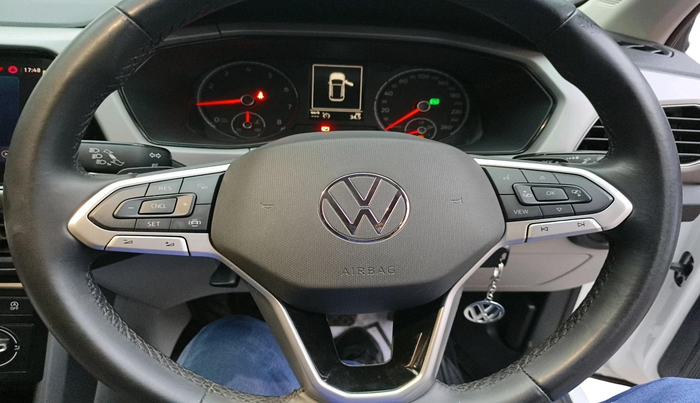 2025 Volkswagen TAIGUN HIGHLINE 1.0 TSI AT, Petrol, Automatic, 5,811 km, interior