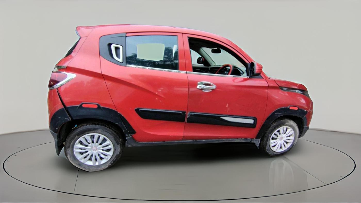 2016 Mahindra Kuv100 K4 PLUS 6 STR, Petrol, Manual, 52,830 km, exterior