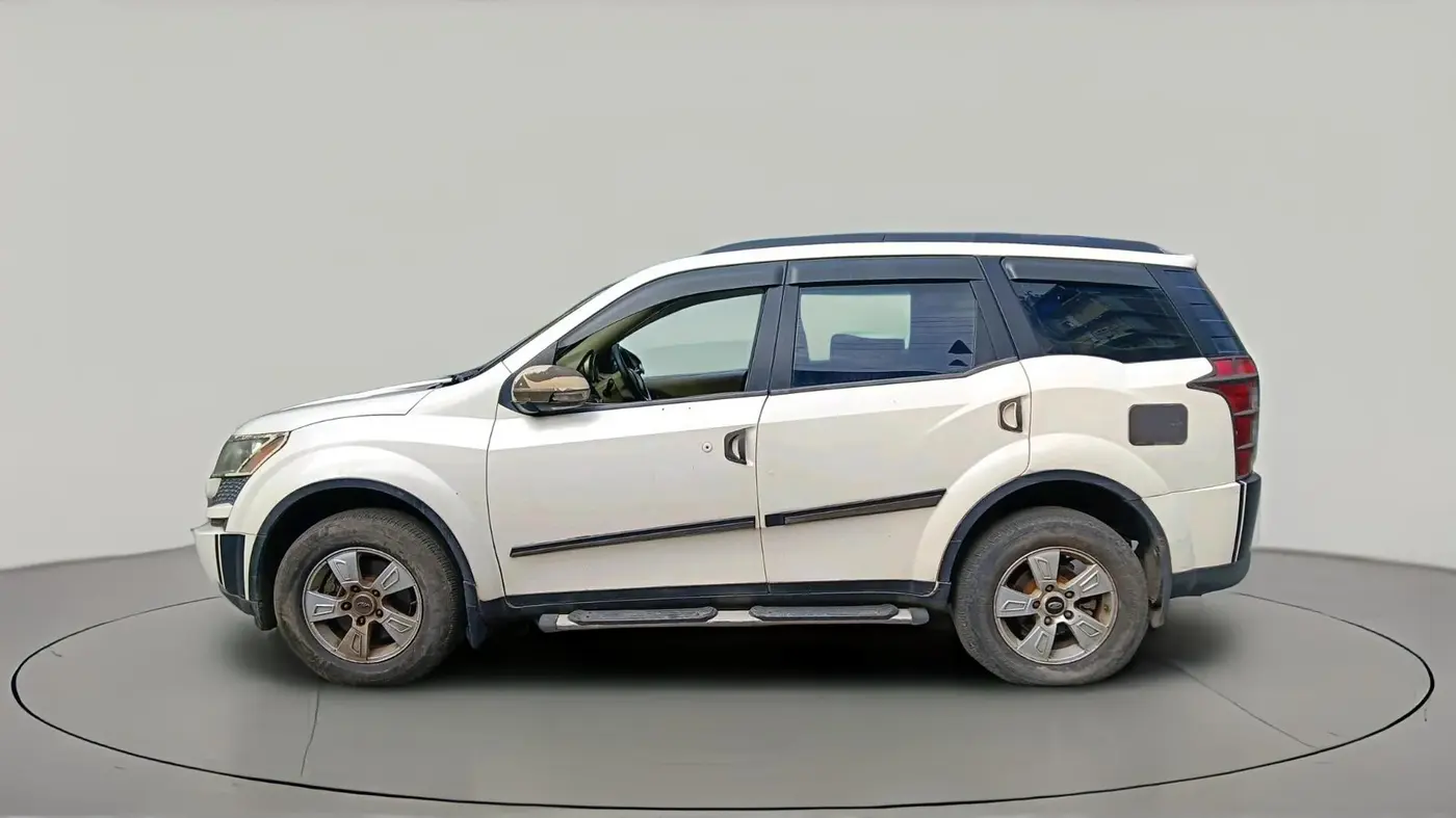 2014 Mahindra XUV500 W8, Diesel, Manual, 82,857 km, exterior
