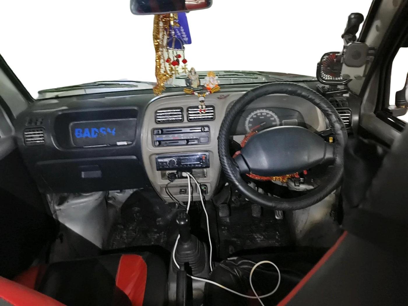2015 Maruti Eeco 7 STR, Petrol, Manual, 1,07,749 km, interior