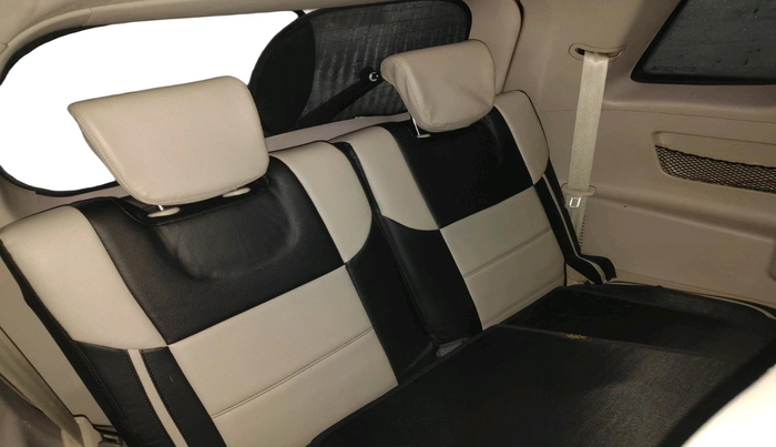 2017 Mahindra XUV500 W4, Diesel, Manual, 41,578 km, interior