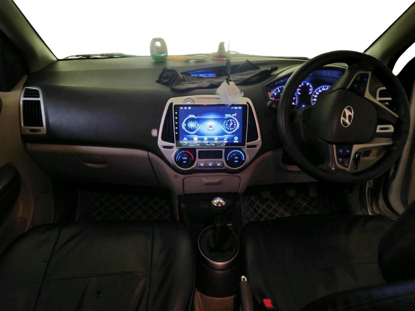 2011 Hyundai i20 MAGNA (O) 1.2, Petrol, Manual, 33,183 km, interior
