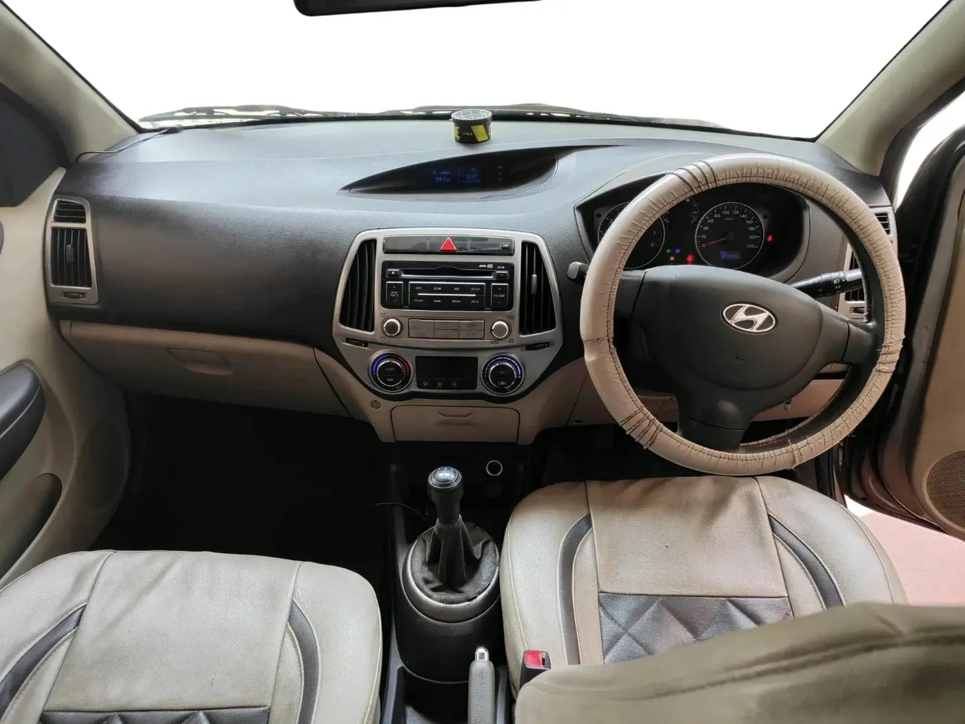 2014 Hyundai i20 MAGNA (O) 1.2, Petrol, Manual, 87,745 km, interior