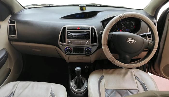 2014 Hyundai i20 MAGNA (O) 1.2, Petrol, Manual, 87,745 km, interior