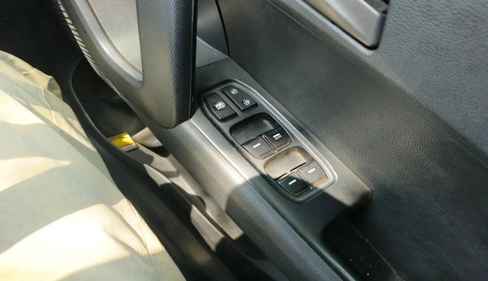 2017 Hyundai Creta SX PLUS 1.6 PETROL, Petrol, Manual, 47,416 km, interior