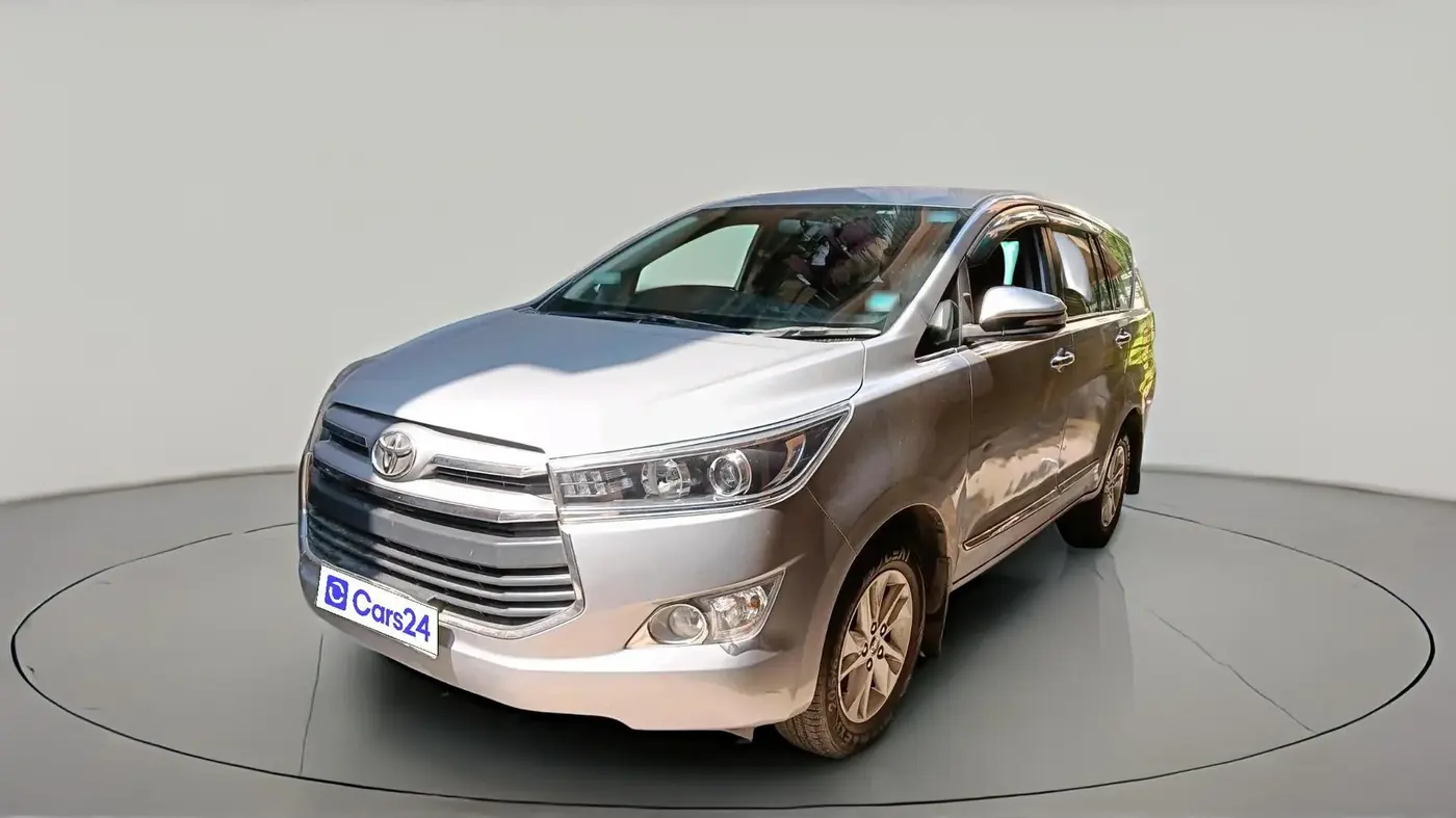 2017 Toyota Innova Crysta 2.4 VX 8 STR, Diesel, Manual, 58,363 km, exterior