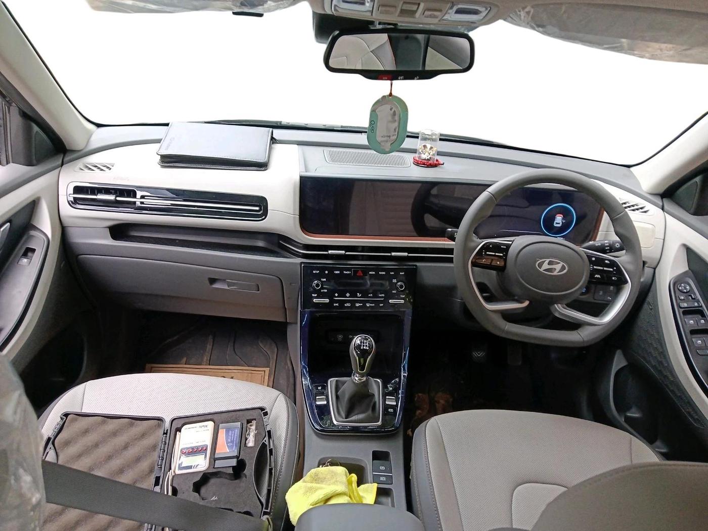 2026 Hyundai Creta King Edition 1.5 Petro, Petrol, Manual, 2,024 km, interior