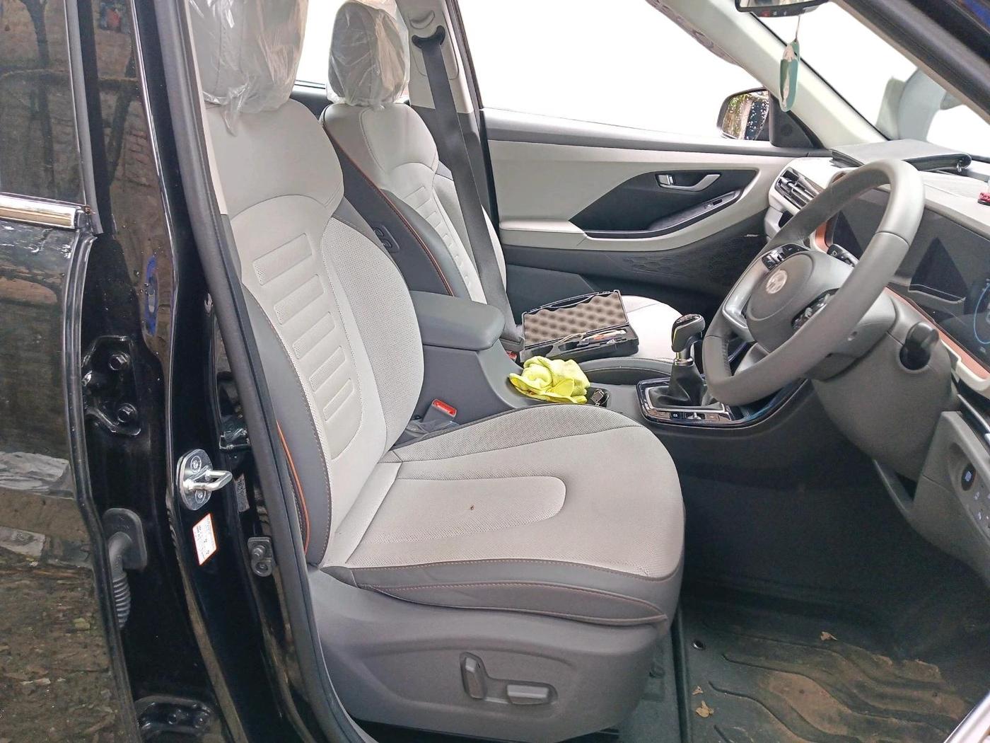 2026 Hyundai Creta King Edition 1.5 Petro, Petrol, Manual, 2,024 km, interior