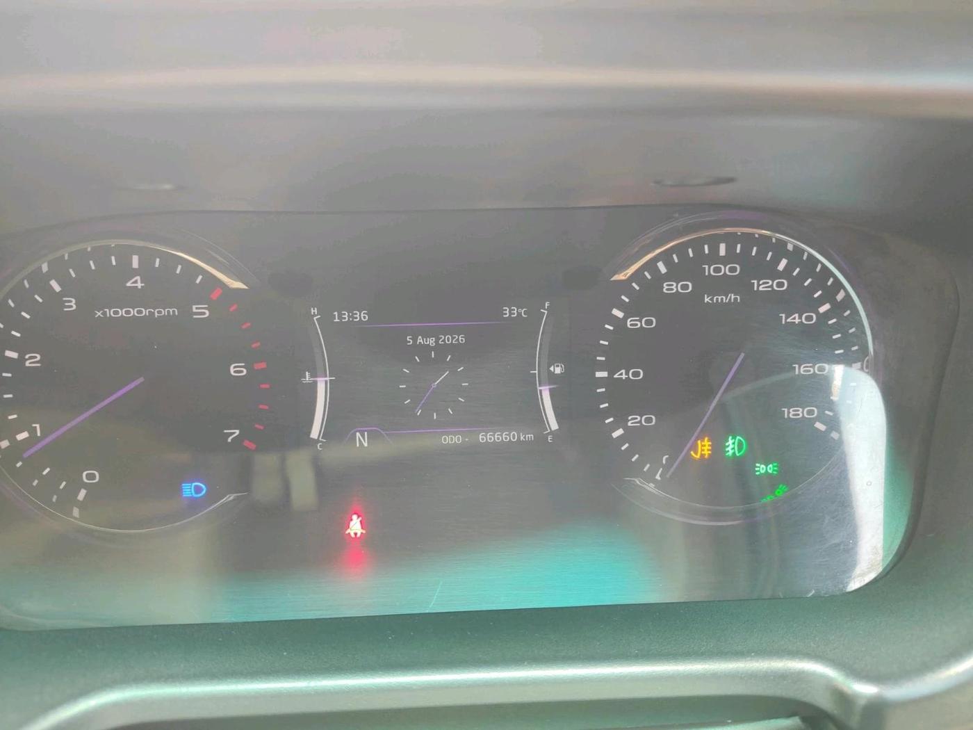 2018 Mahindra MARAZZO M8 7 STR, Diesel, Manual, 66,660 km, interior