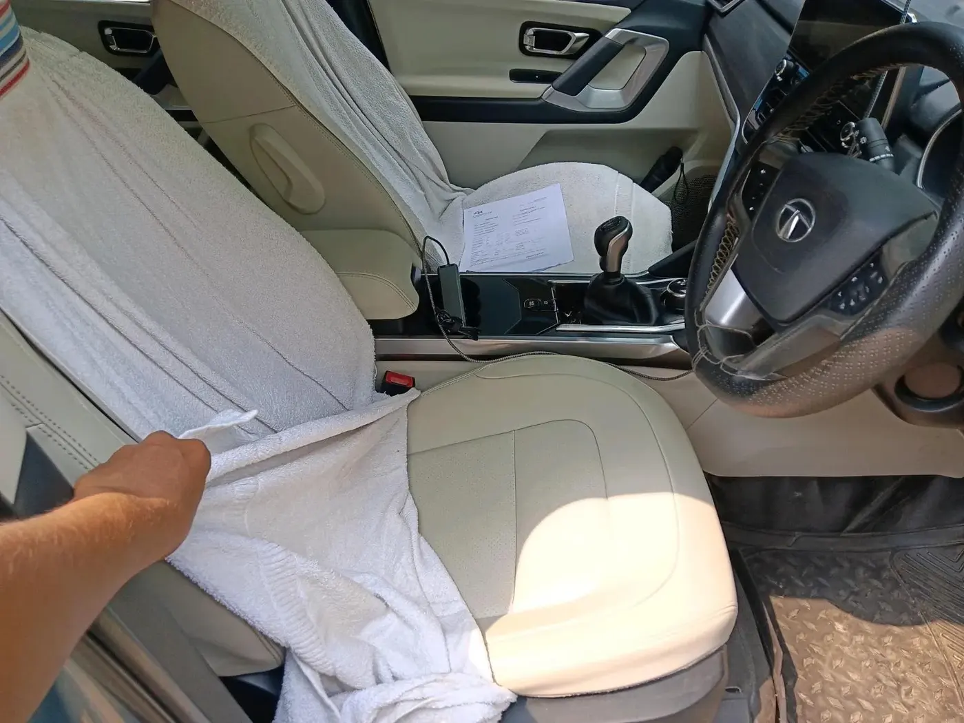 2022 Tata Safari XZ, Diesel, Manual, 44,979 km, interior