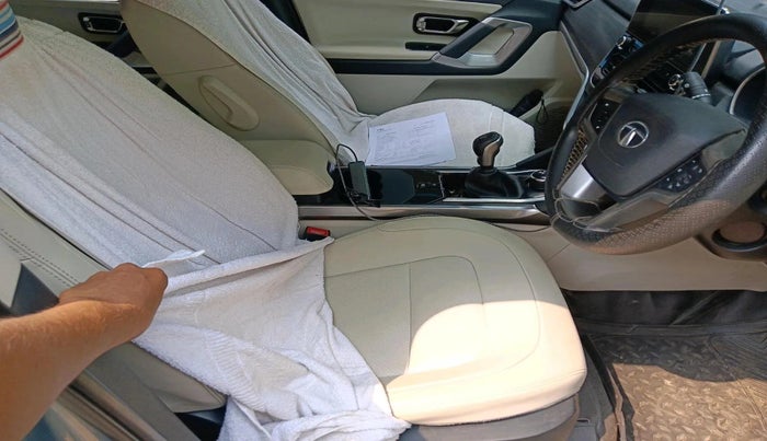 2022 Tata Safari XZ, Diesel, Manual, 44,979 km, interior