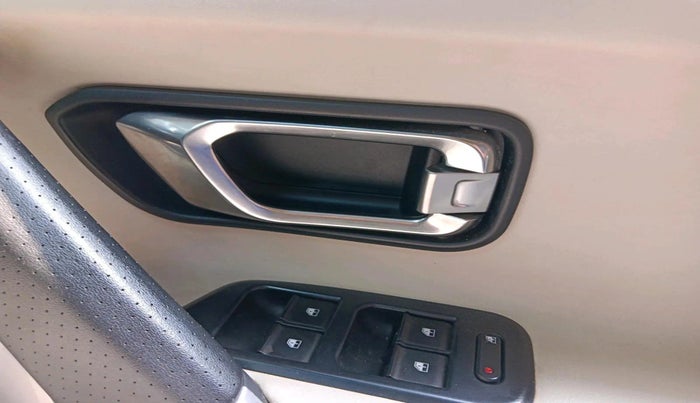 2022 Tata Safari XZ, Diesel, Manual, 44,979 km, interior