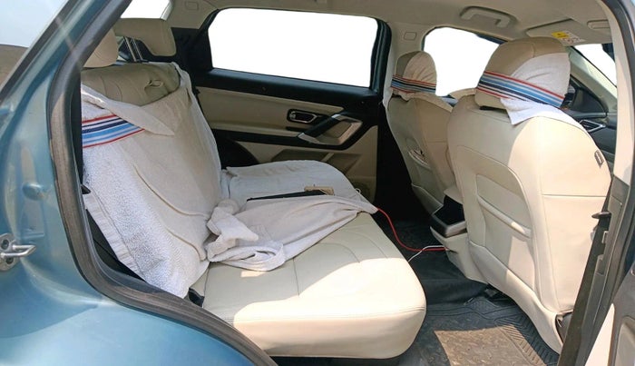 2022 Tata Safari XZ, Diesel, Manual, 44,979 km, interior