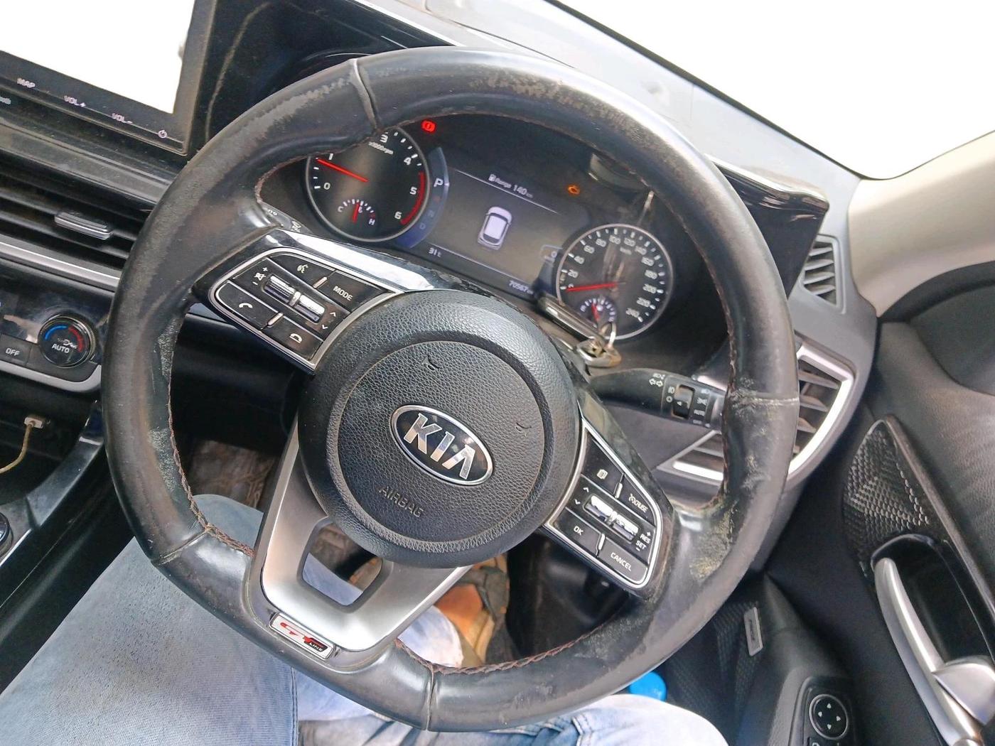 2021 KIA SELTOS GTX PLUS AT 1.5 DIESEL, Diesel, Automatic, 70,567 km, interior