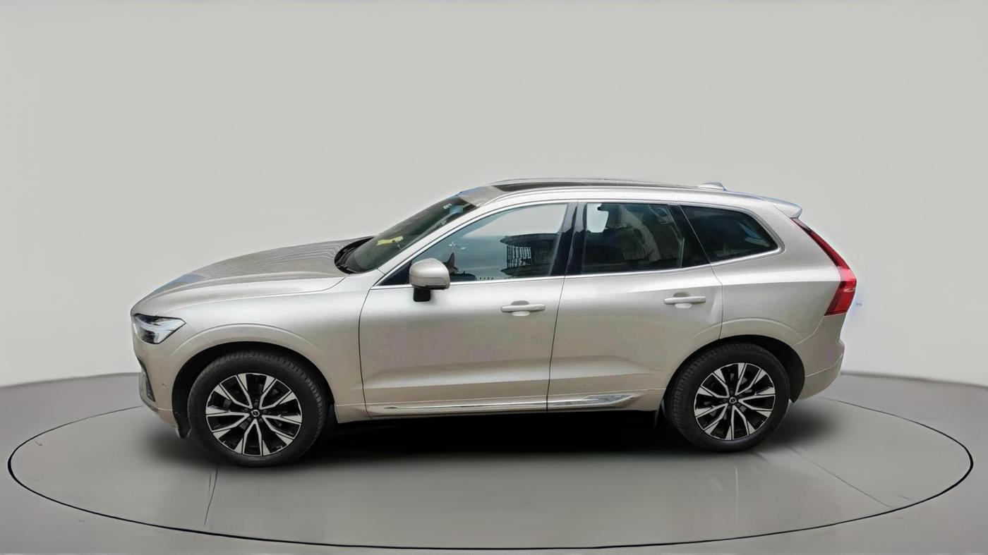 2025 Volvo XC 60 B5 Ultra, Petrol, Automatic, 8,492 km, exterior