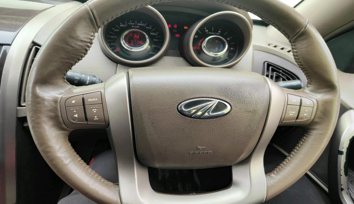 2014 Mahindra XUV500 W8, Diesel, Manual, 51,146 km, interior