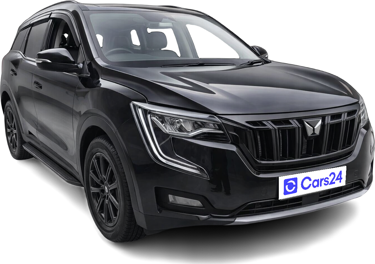 2025 Mahindra XUV700 - SUV - Petrol - Manual - ₹19.42 lakh