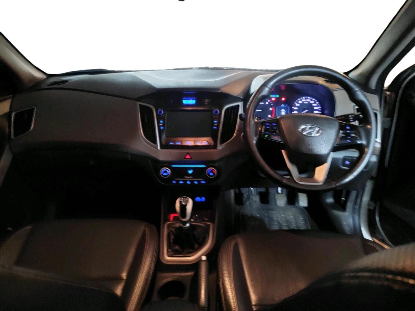 2017 Hyundai Creta SX (O) 1.6 DIESEL, Diesel, Manual, 1,30,854 km, interior