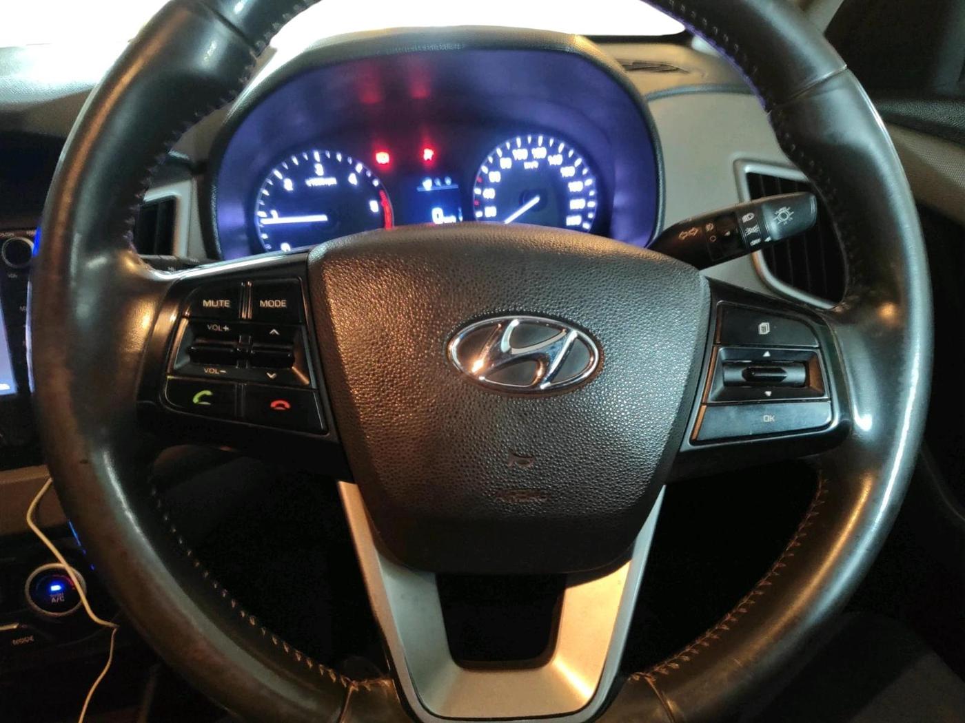 2017 Hyundai Creta SX (O) 1.6 DIESEL, Diesel, Manual, 1,30,854 km, interior