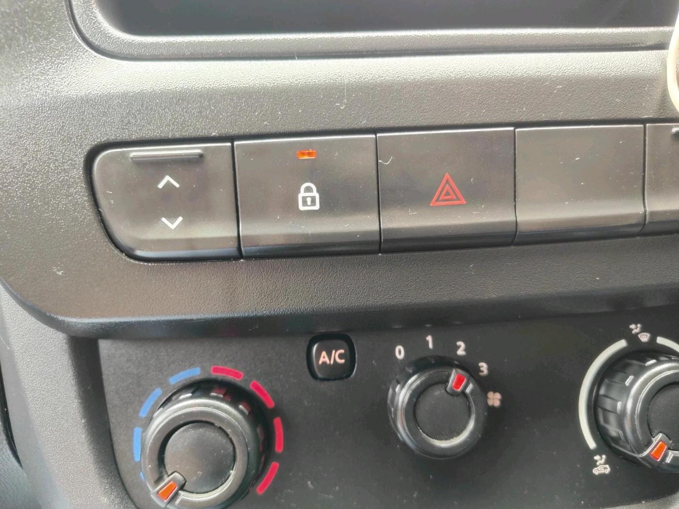 2022 Renault Kwid RXL, Petrol, Manual, 8,515 km, interior