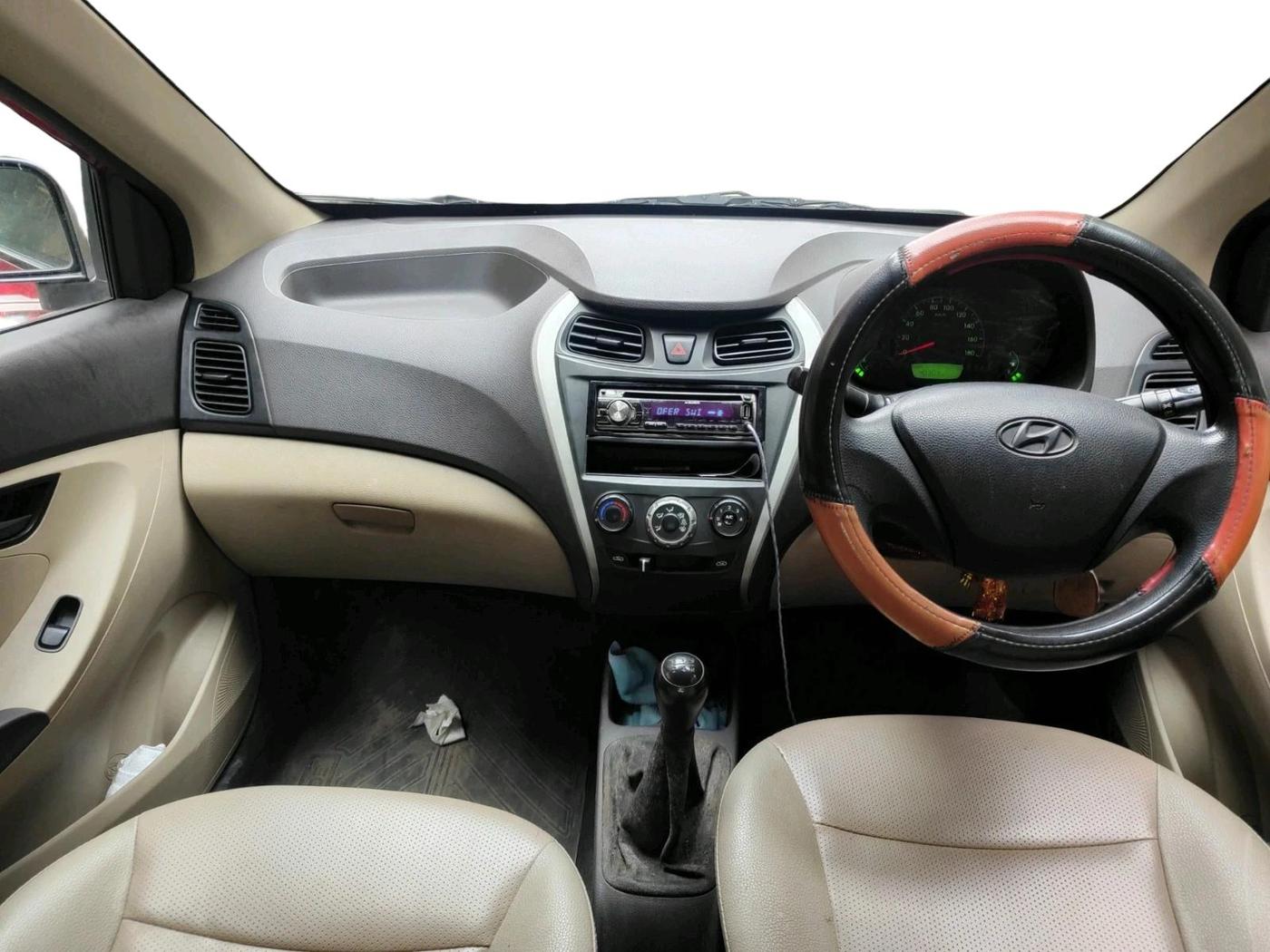 2018 Hyundai Eon ERA +, Petrol, Manual, 40,303 km, interior