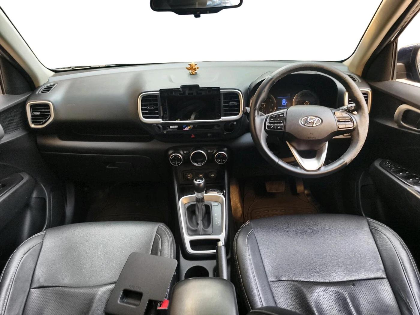 2020 Hyundai VENUE SX PLUS 1.0 TURBO DCT, Petrol, Automatic, 49,312 km, interior