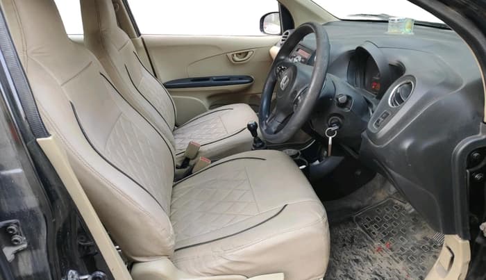 2015 Honda Amaze 1.2L I-VTEC S, Petrol, Manual, 1,67,086 km, interior