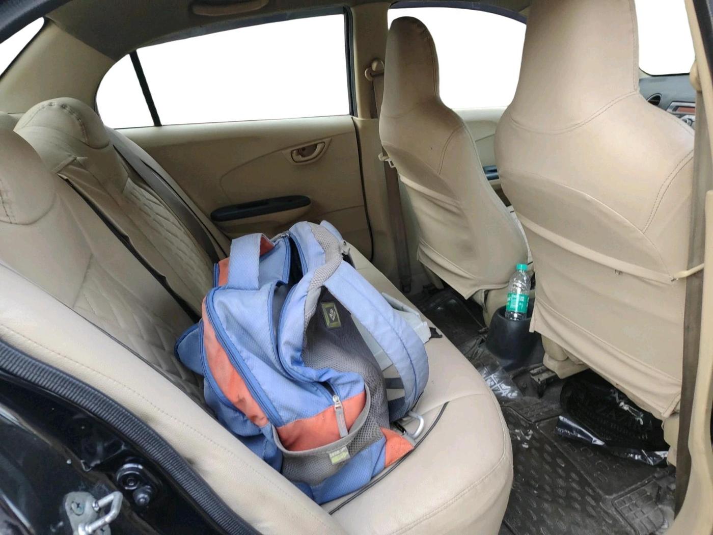 2015 Honda Amaze 1.2L I-VTEC S, Petrol, Manual, 1,67,086 km, interior