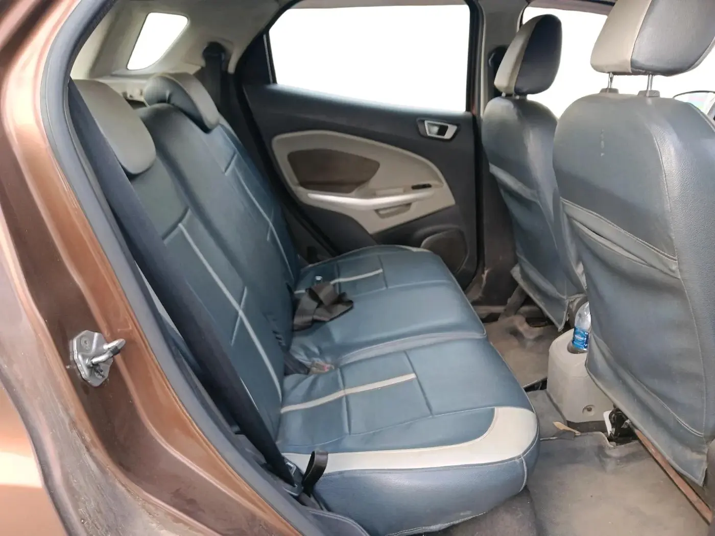 2016 Ford Ecosport TITANIUM 1.5L DIESEL, Diesel, Manual, 1,54,829 km, interior